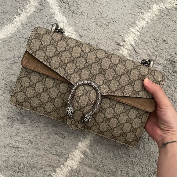 Gucci Handbags - ONE DAY SALE 🤎Gucci Dionysus Like New! 🤍
